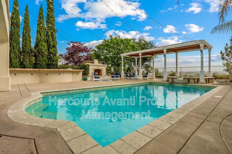 Stunning Carmel Valley Rental with Canyon & Mountain Views property image