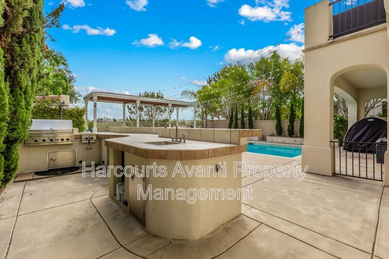 Stunning Carmel Valley Rental with Canyon & Mountain Views property image