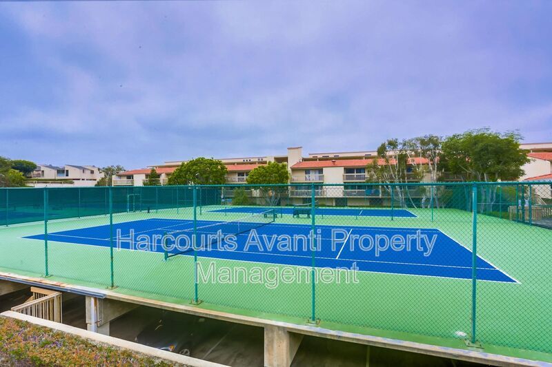 3 Bedroom + Loft in Solana Beach & Tennis Club property image