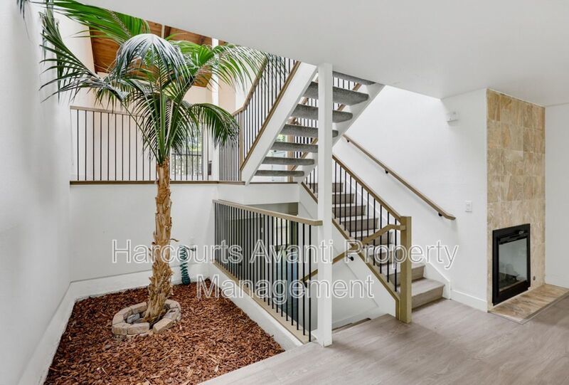 3 Bedroom + Loft in Solana Beach & Tennis Club property image