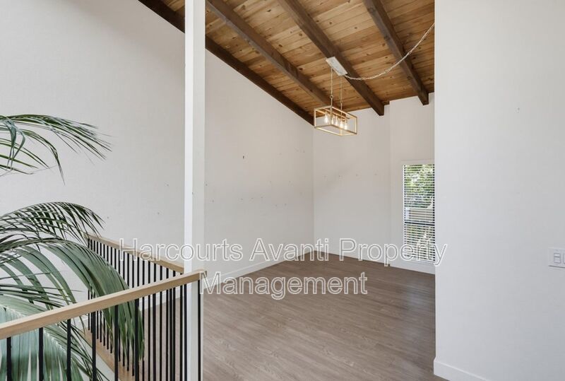 3 Bedroom + Loft in Solana Beach & Tennis Club property image