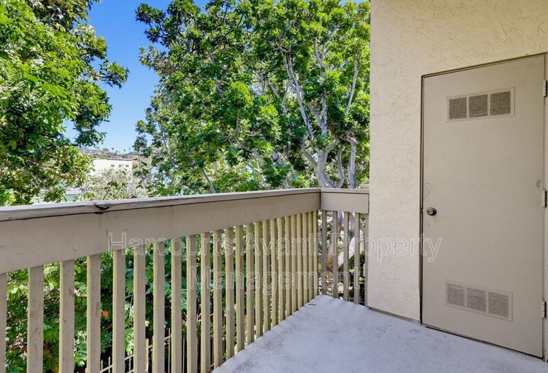 3 Bedroom + Loft in Solana Beach & Tennis Club property image
