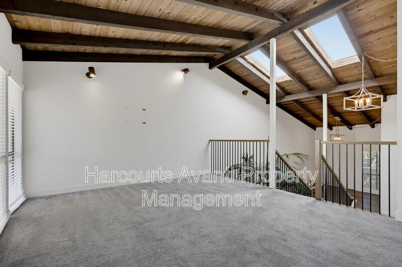 3 Bedroom + Loft in Solana Beach & Tennis Club property image