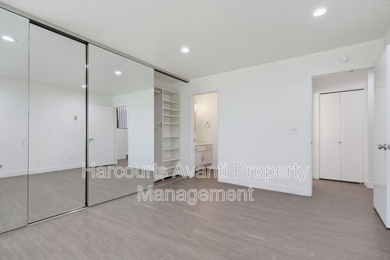 3 Bedroom + Loft in Solana Beach & Tennis Club property image