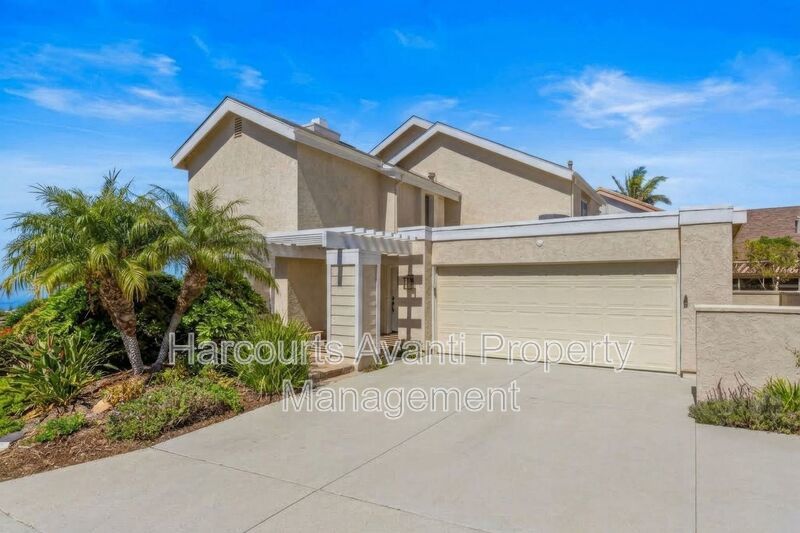 Fantastic ocean views in this spectacular 3 bedroom Encinitas home. property image