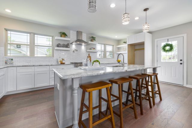 Bright modern kitchen